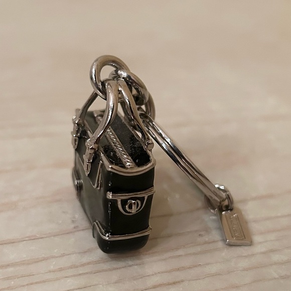 VINTAGE. NEVER USED Coach Handbag / Purse Keychain. VERY RARE. - Picture 8 of 15